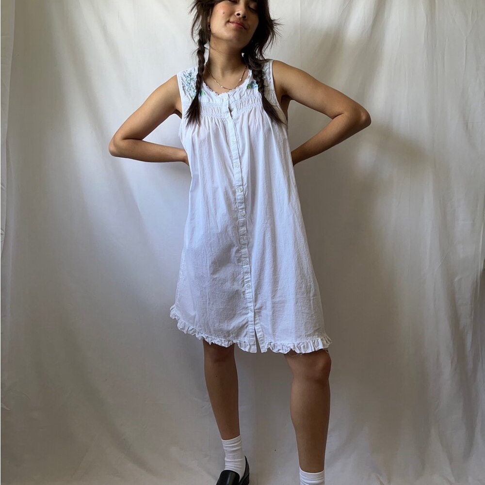 Vintage White Windflower Dress